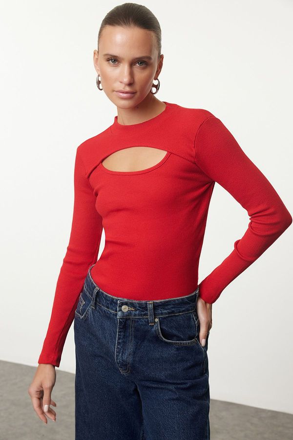 Trendyol Trendyol Red Cut Out/Window Detailed Crew Neck Ribbed Stretchy Knitted Blouse