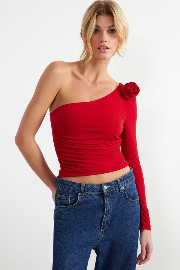 Trendyol Trendyol Red Rose Detailed Asymmetrical Collar Fitted Flexible Knitted Blouse