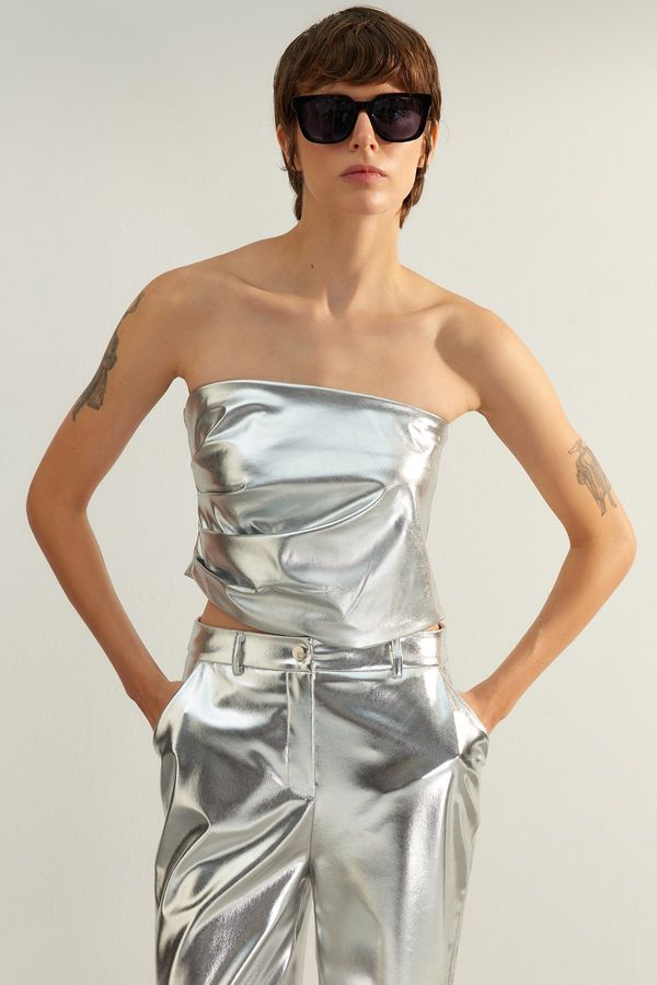 Trendyol Trendyol Silver Limited Edition Shiny Strapless Woven Blouse