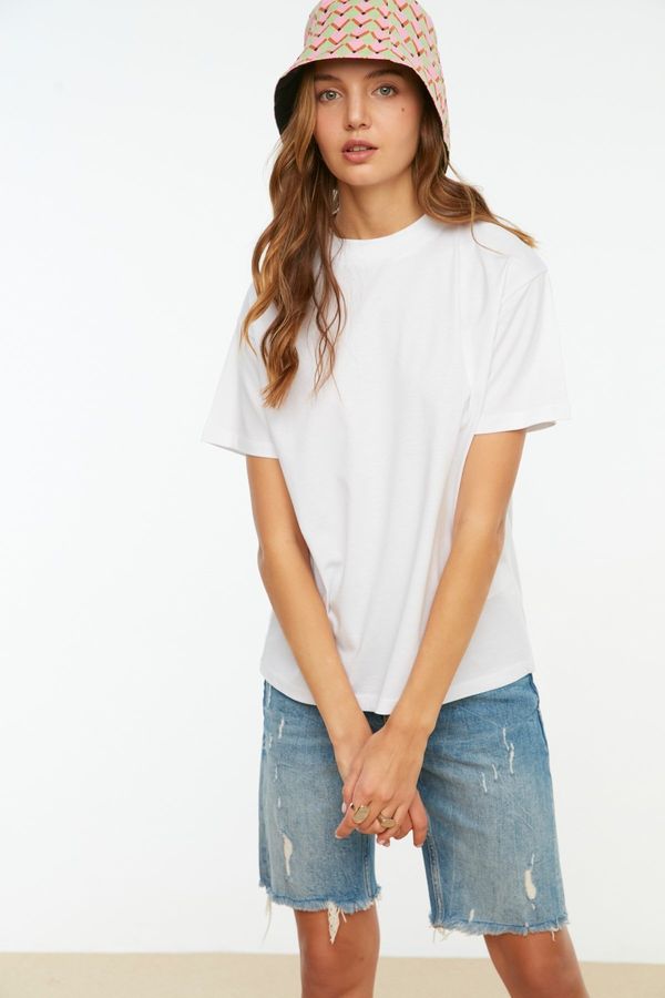 Trendyol Trendyol White 100% Cotton Basic Stand Collar Knitted T-shirt