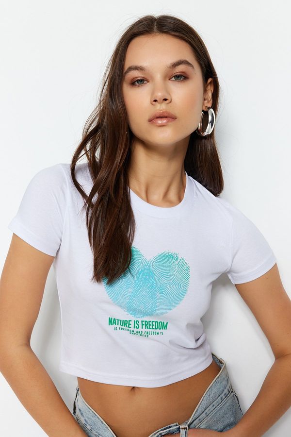 Trendyol Trendyol White Heart Printed Fitted/Simple Crop Crew Neck Cotton Stretch Knitted T-Shirt