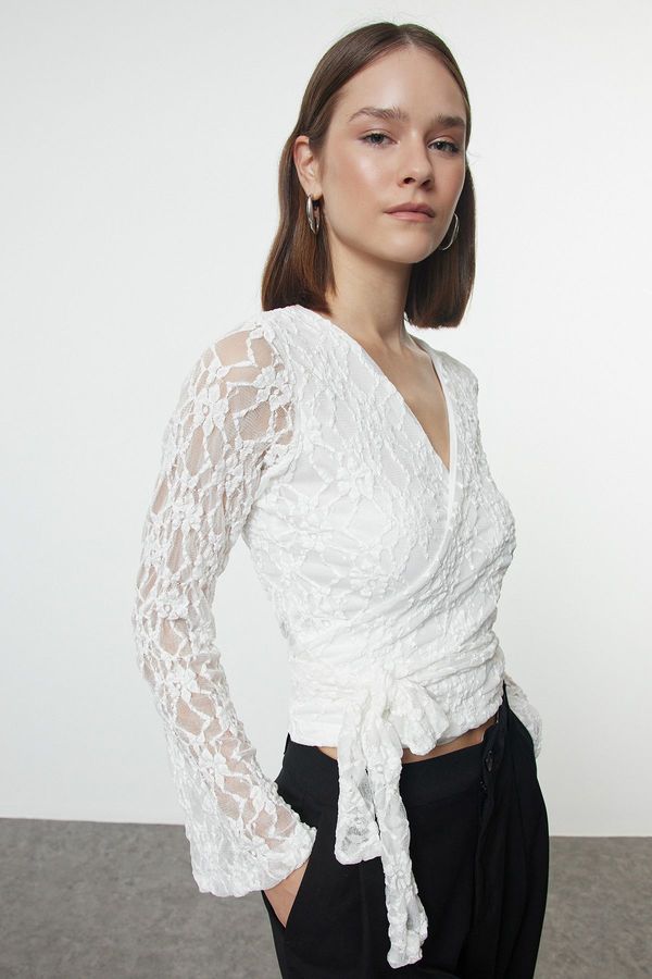 Trendyol Trendyol White Lace Fitted Double Breasted Stretchy Knitted Blouse