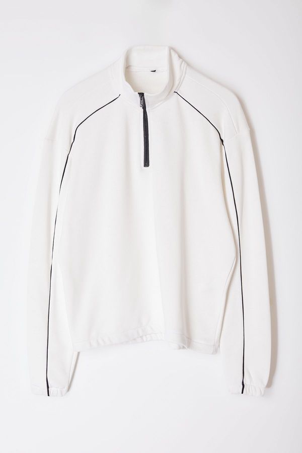 Trendyol Trendyol White Oversize/Wide Cut Piping Sweatshirt