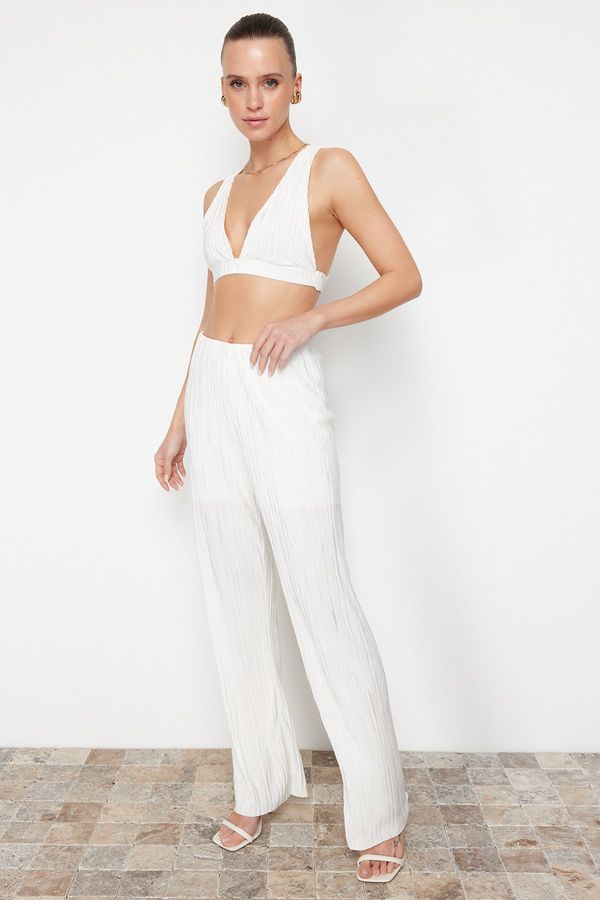 Trendyol Trendyol White Pleated Fitted/Fitted Crop Flexible Knitted Bustier