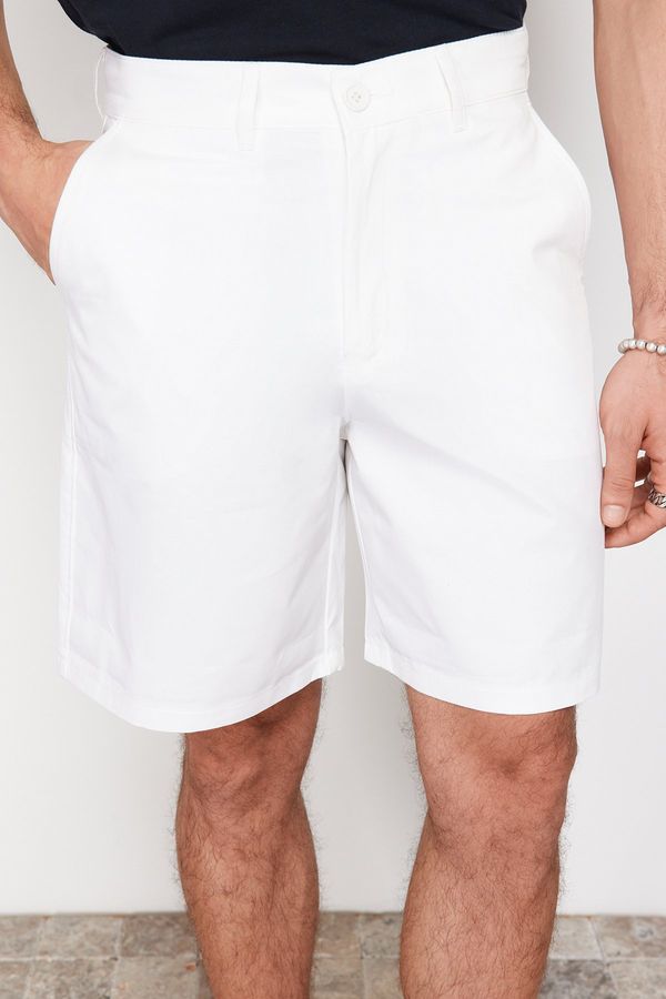Trendyol Trendyol White Regular Fit Chino Shorts