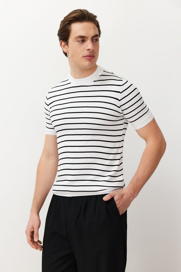 Trendyol Trendyol White Slim-Tight Fit Crew Neck Striped Knitwear T-Shirt