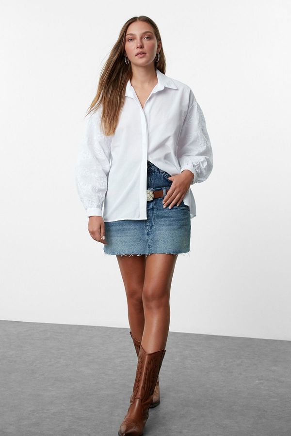 Trendyol Trendyol White Textured Oversize Wide Fit Woven Shirt