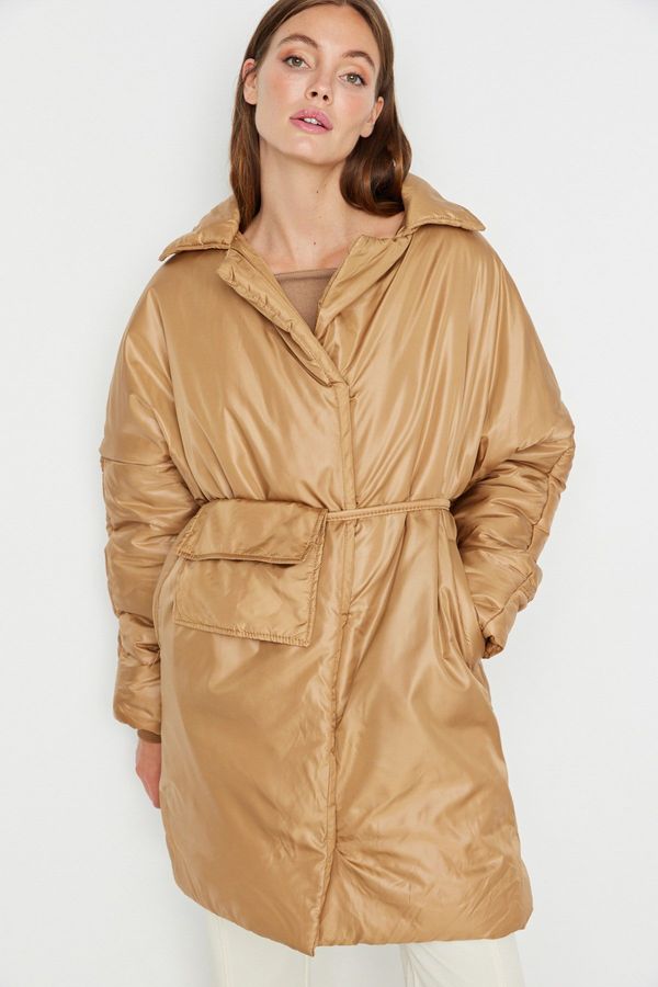 Trendyol Trendyol With a Camel Bag, Belt Detailed Oversized Quilted Puffer Jacket