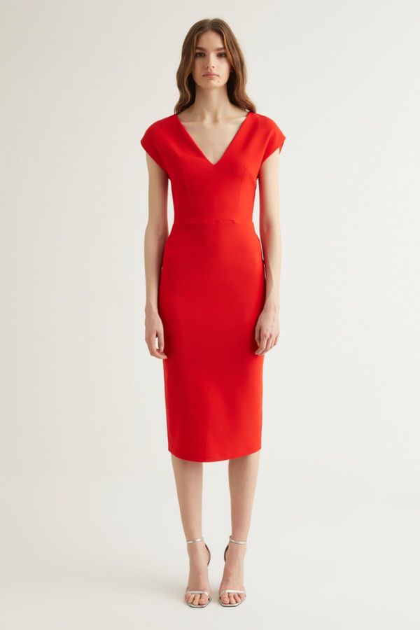 Trendyol Trendyol X Dilek Hanif Red V-Neck Dress