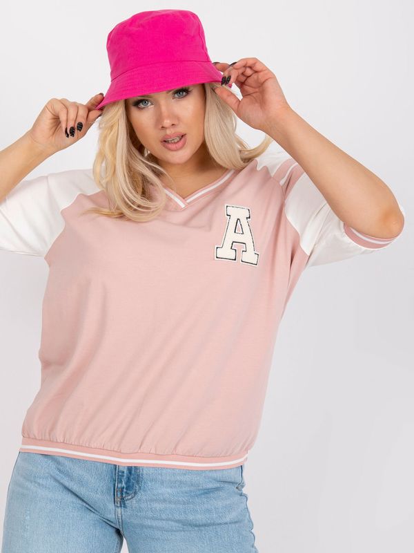 Fashionhunters White and pink blouse of larger size with badge