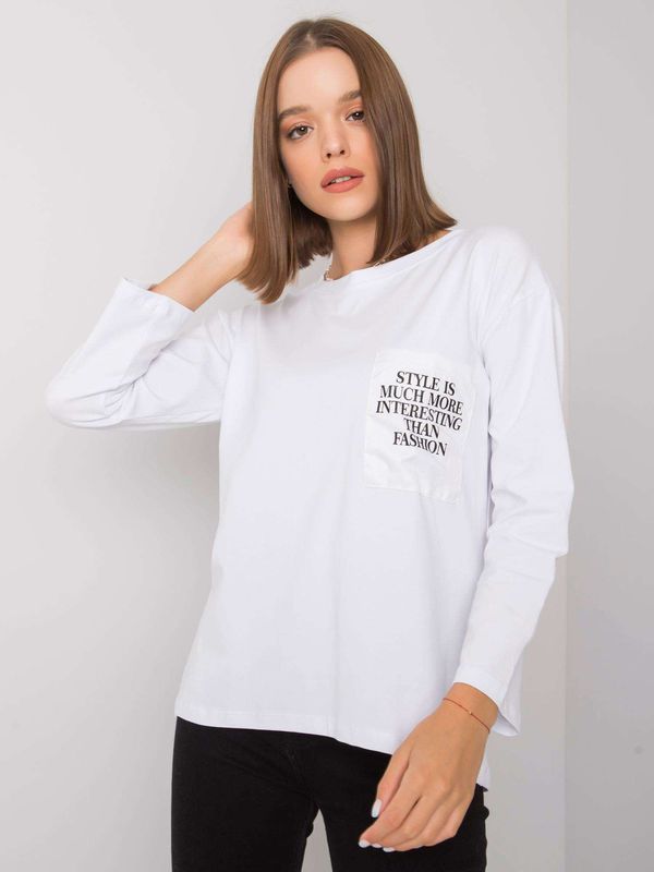 Fashionhunters White cotton blouse with pocket