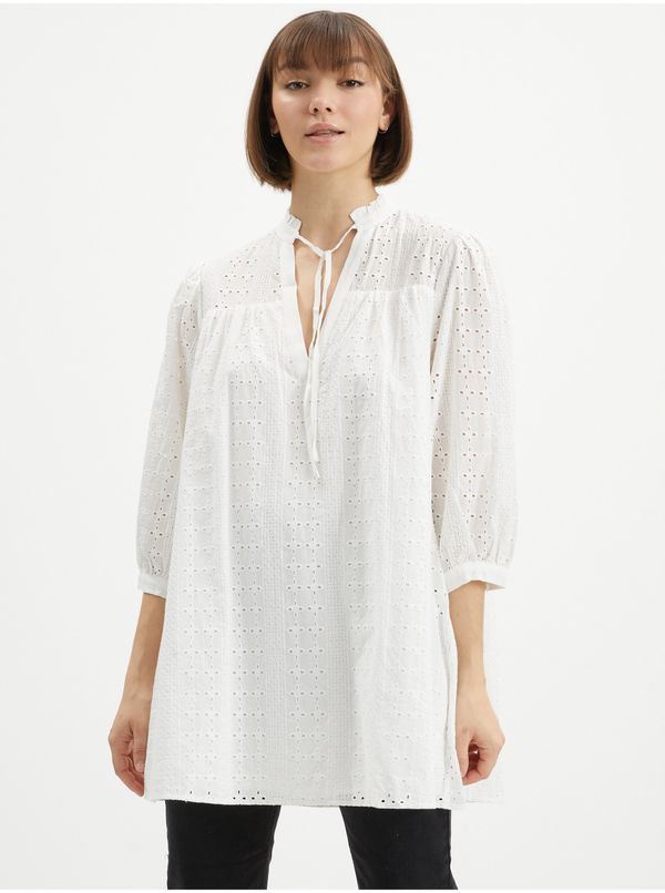 .OBJECT White long blouse with madeira . OBJECT Inja - Ladies