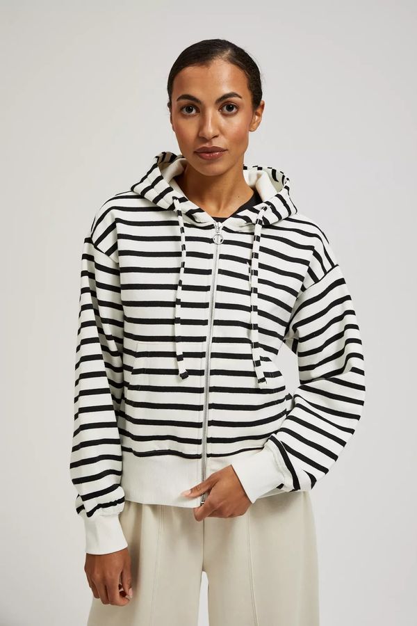 Moodo White sweatshirt with black stripes