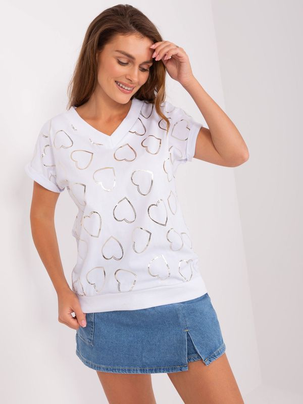 Fashionhunters White T-shirt RUE PARIS with heart print