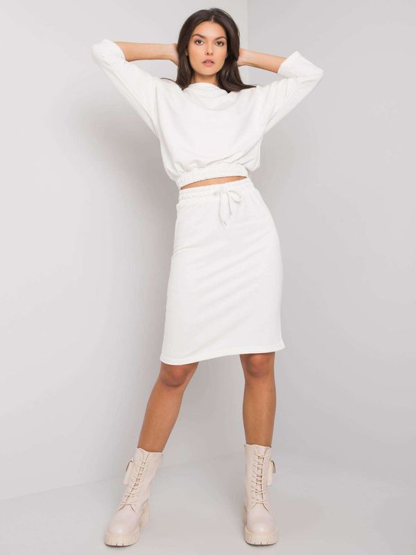 Fashionhunters White two-piece cotton set