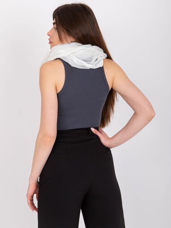 Fashionhunters White women's scarf