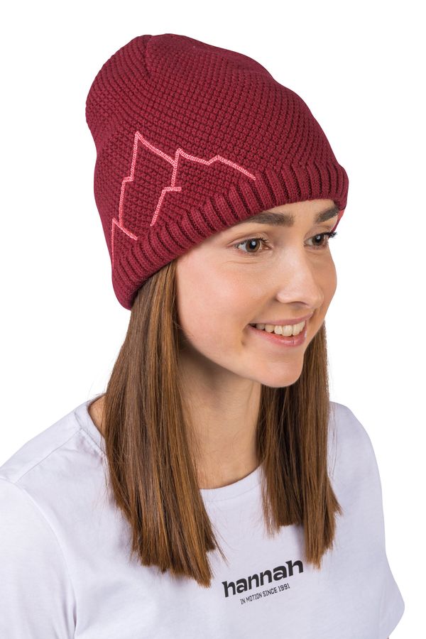 HANNAH Winter knitted hat made of merino wool Hannah BRITA garnet