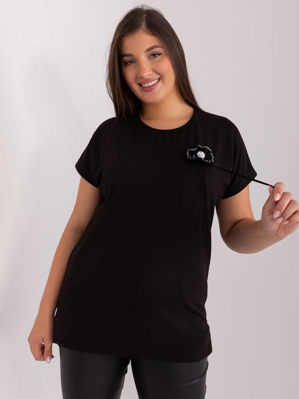 Fashionhunters Women's black blouse plus size with short sleeves