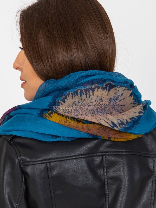 Fashionhunters Women's blue scarf with print