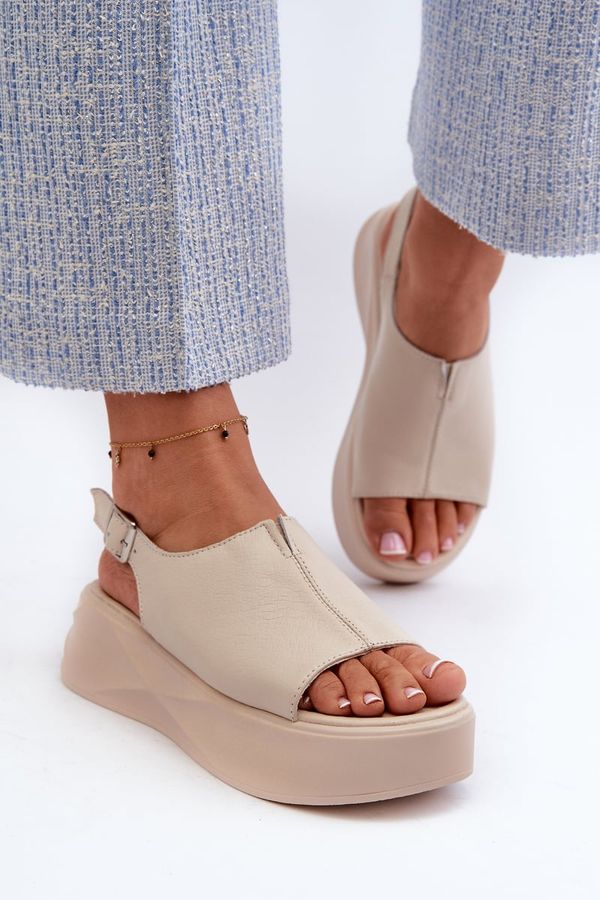 Kesi Women's leather platform sandals D&A beige