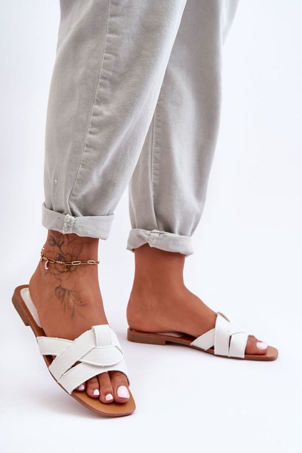 Kesi Women's material sandals white Aversa