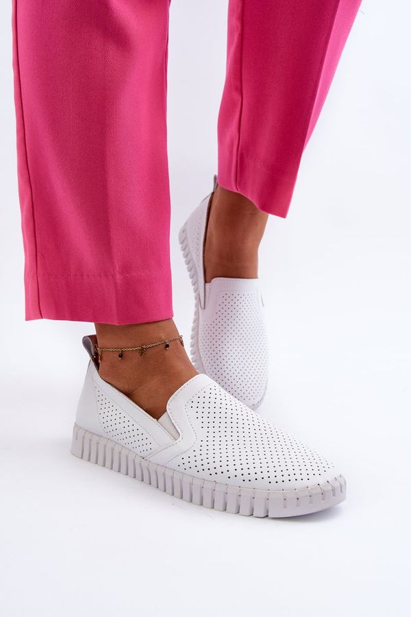 Kesi Women's openwork leather slip-on shoes, white Theophia