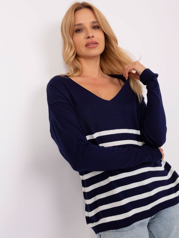 Fashionhunters Women's oversize sweater dark blue color