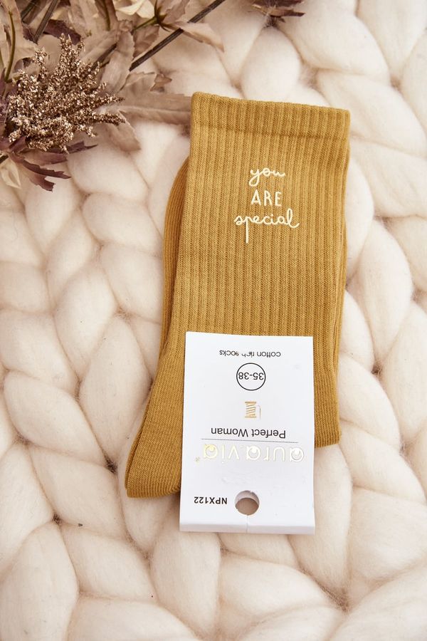 Kesi Women's plain socks with yellow lettering