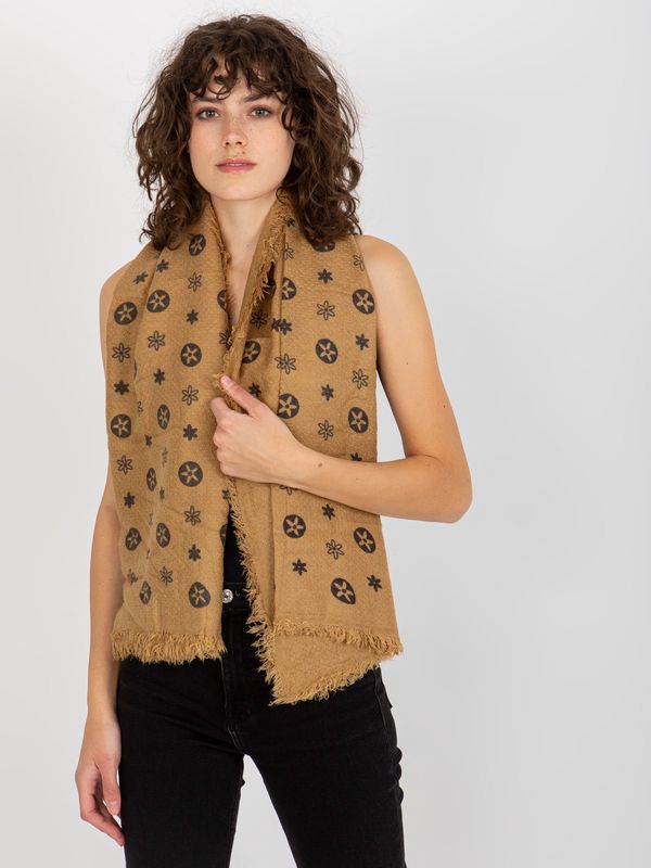 Fashionhunters Women's scarf with print - beige