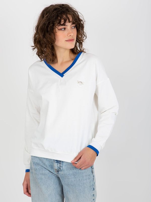 Fashionhunters Women's smooth sweatshirt with neckline - ecru
