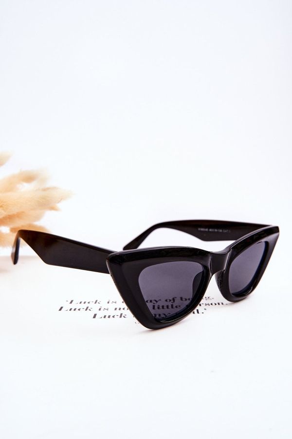 Kesi Women's Sunglasses Cat's Eye Black