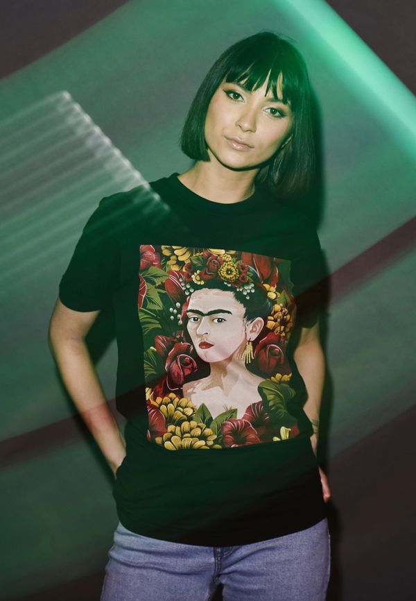 Merchcode Women's T-shirt Frida Kahlo Portrait black