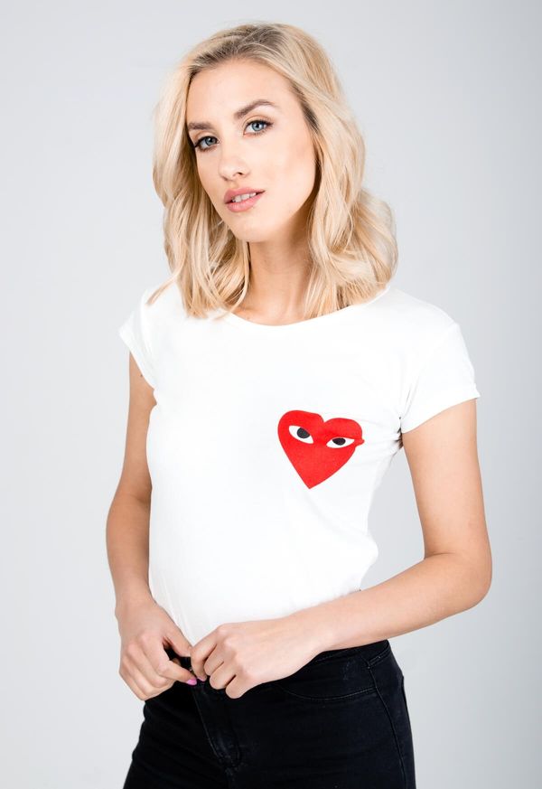 Kesi Women's T-shirt with red heart and eyes - white,