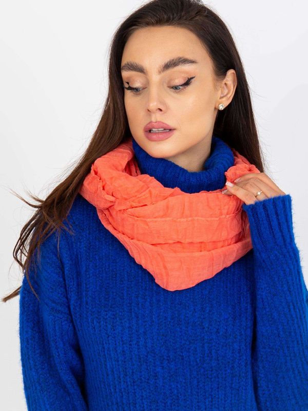 Fashionhunters Women's viscose coral scarf