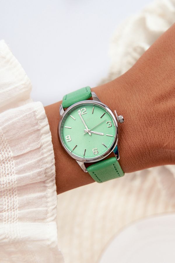 Kesi Women's watch on an eco leather strap Green Ernest