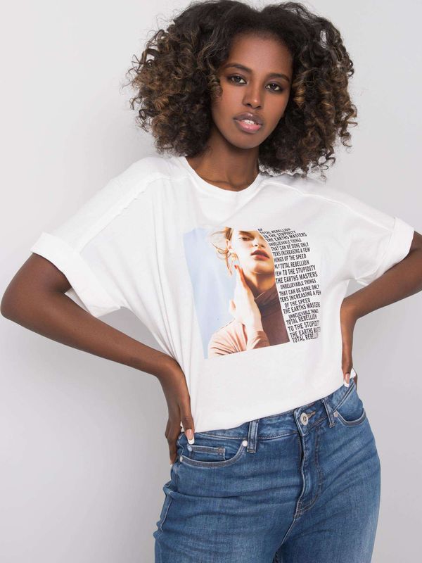 Fashionhunters Women's white t-shirt with print