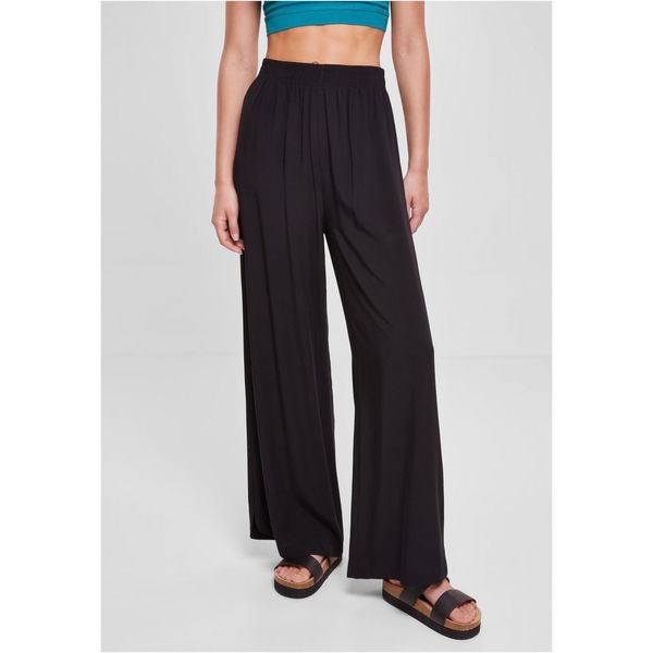 Urban Classics Women's wide viscose trousers in black color