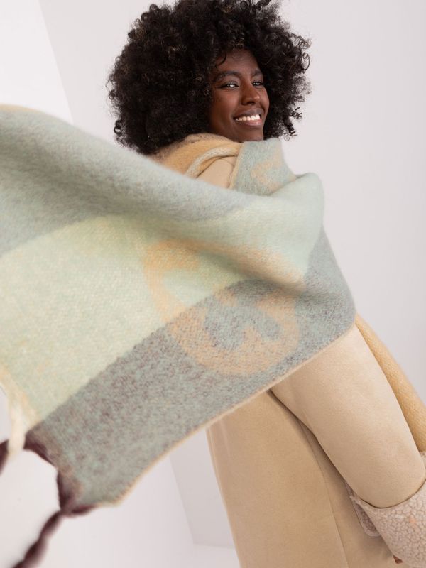Fashionhunters Women's winter scarf with mint