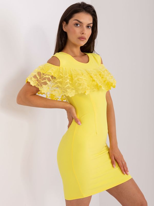 Fashionhunters Yellow mini cocktail dress with frill