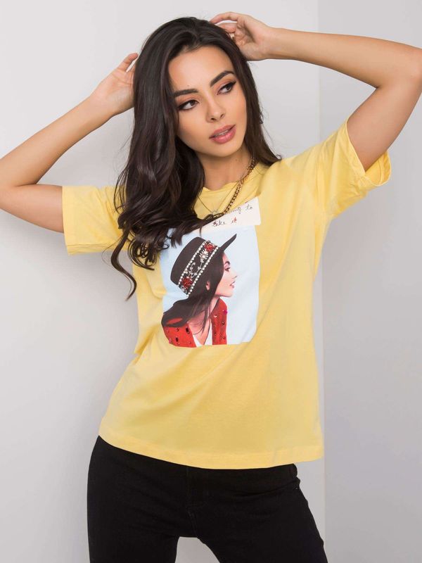 Fashionhunters Yellow women's t-shirt with print