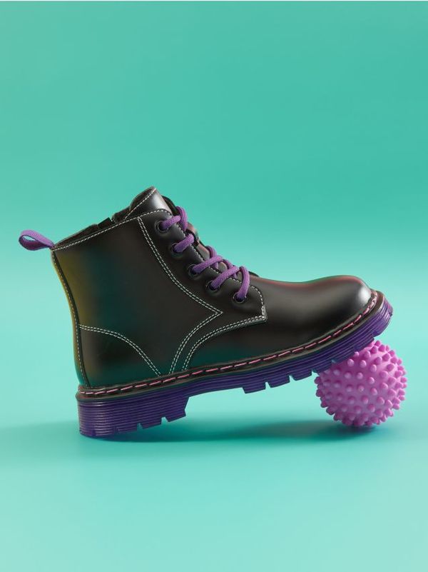 Sinsay Sinsay - Gležnjače na vezanje - crno