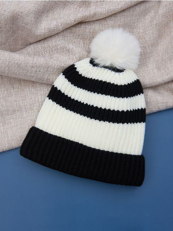 Sinsay Sinsay - Kapa - crno