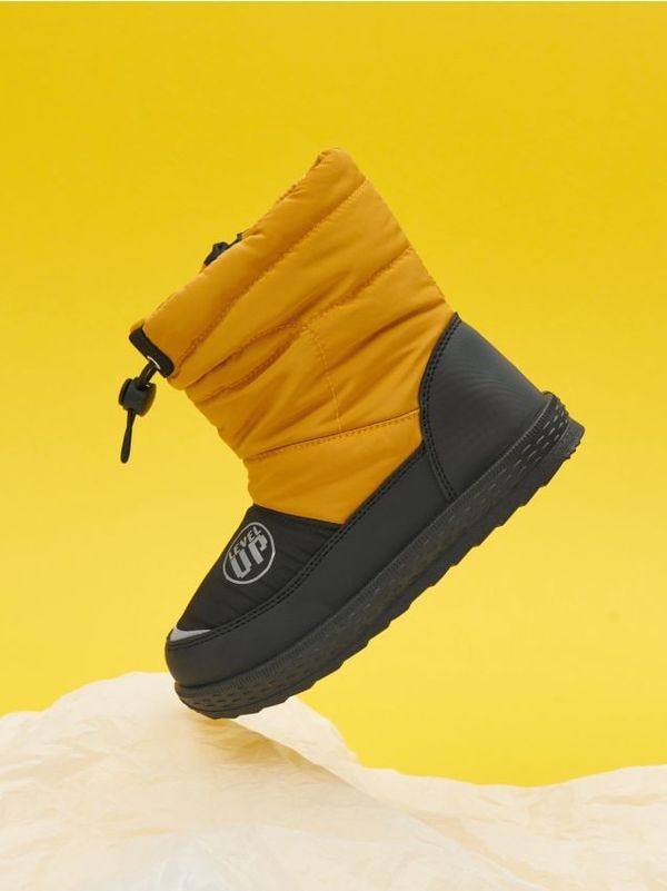 Sinsay Sinsay - Zimske čizme sa postavom od vune - žuta